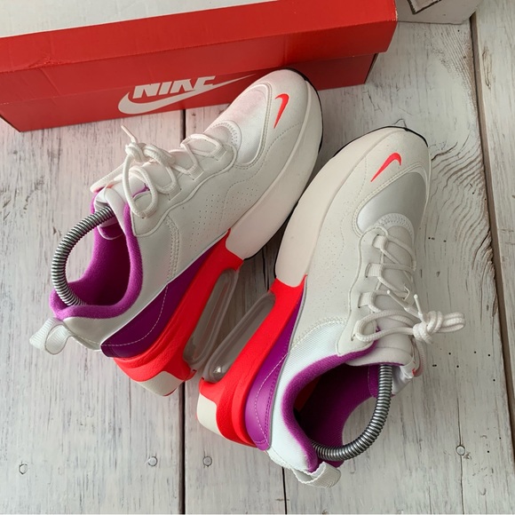 Nike Air Max - Picture 8 of 10